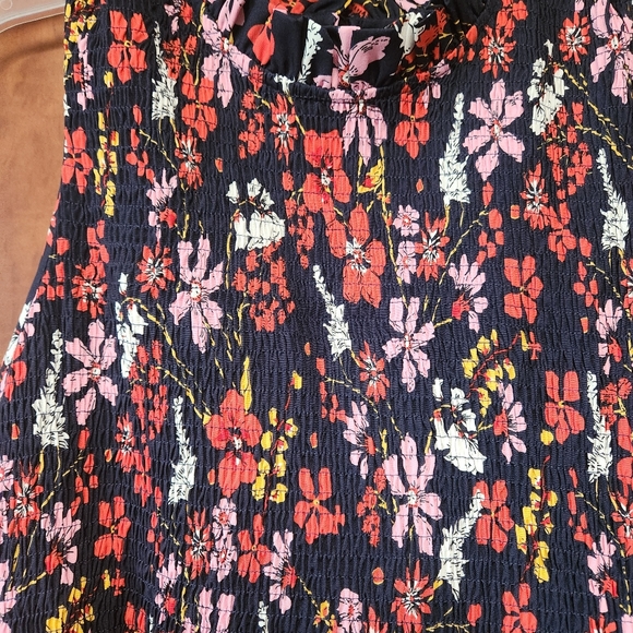 Bloomchic floral dress with front smocking - Picture 7 of 7